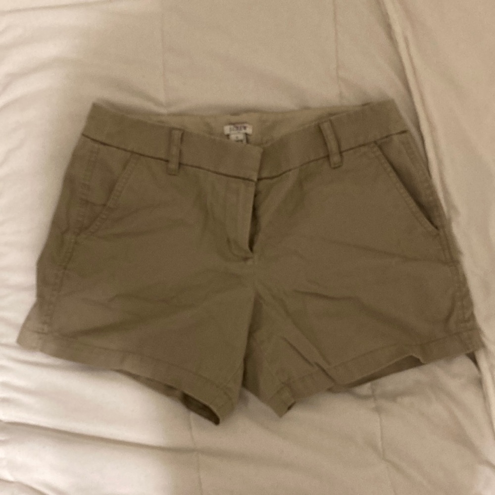 size 6 khaki j crew shorts